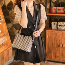 Load image into Gallery viewer, Trendy Shoulder Bag
