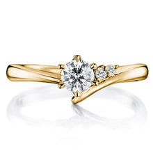 Load image into Gallery viewer, Moissanite Majesty