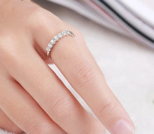 Load image into Gallery viewer, Moissanite Sparkle Ring