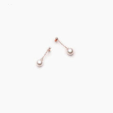 Load image into Gallery viewer, 18K Rose Gold Round White Freshwater Pearl Earrings