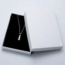 Load image into Gallery viewer, 3 Stones 0.6CT Moissanite Pendant Necklace