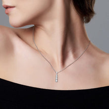 Load image into Gallery viewer, 3 Stones 0.6CT Moissanite Pendant Necklace