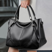 Load image into Gallery viewer, High-Quality Designer Crossbody Bags 2023 - Stylish and Spacious Women&#39;s Handbags
