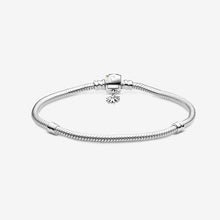 Load image into Gallery viewer, Heart Daisy Pendant PAN Bracelet Collection
