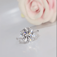 Load image into Gallery viewer, 14k White Gold 3.0CT F Color VS1 Round Diamond Ring
