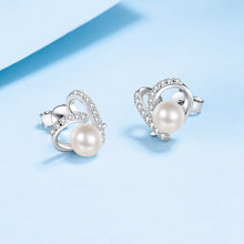 Load image into Gallery viewer, Moissanite Heart Stud Earrings
